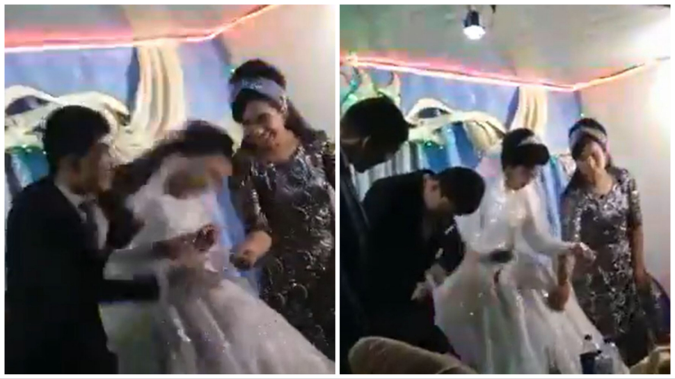 Video: शादी के दिन दूल्हे ने अपनी ही दुल्हन के साथ कर दी गंदी हरकत, रिश्तेदार रह गए हक्के-बक्के Video: शादी के दिन दूल्हे ने अपनी ही दुल्हन के साथ कर दी गंदी हरकत, रिश्तेदार रह गए हक्के-बक्के