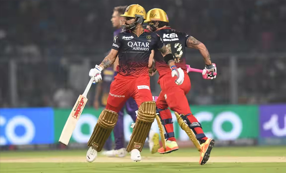 RCB Vs DC Dream 11 Prediction: दिल्ली-बेंगलुरु के बीच किस टीम का पलड़ा भारी, देखिए पिच रिपोर्ट और प्लेइंग-11 RCB Vs DC Dream 11 Prediction: दिल्ली-बेंगलुरु के बीच किस टीम का पलड़ा भारी, देखिए पिच रिपोर्ट और प्लेइंग-11