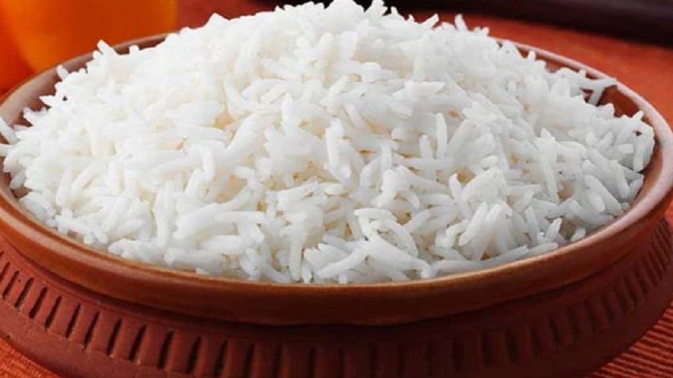 Health Benefits: चावल खाने से पहलें जान लें फायदे और नुकसान, जानिए कब करें सेवन Health Benefits: चावल खाने से पहलें जान लें फायदे और नुकसान, जानिए कब करें सेवन
