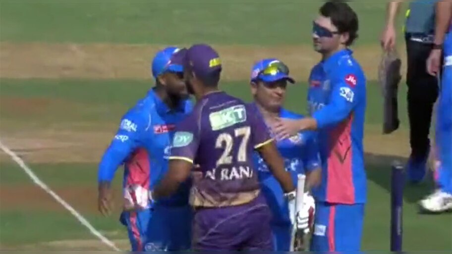 22 वर्षीय गेंदबाज ने दिखाई उंगली तो भड़क गए KKR के कप्तान, मैदान पर हुआ हाई वोल्टेज ड्रामा