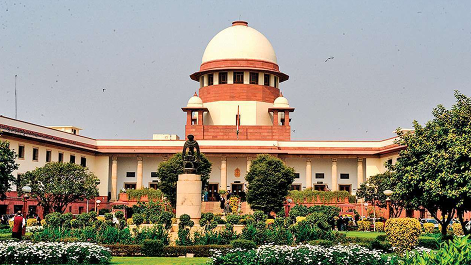 SC पहुंचा अतीक-अशरफ का केस, रिटायर जज की निगरानी में 183 एनकाउंटरों की जांच की मांग SC पहुंचा अतीक-अशरफ का केस, रिटायर जज की निगरानी में 183 एनकाउंटरों की जांच की मांग