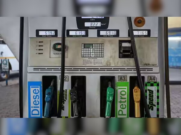 Petrol Diesel Price: नोएडा और गुरुग्राम में कम हुए पेट्रोल-डीजल के दाम, जानें अपने शहर का हाल