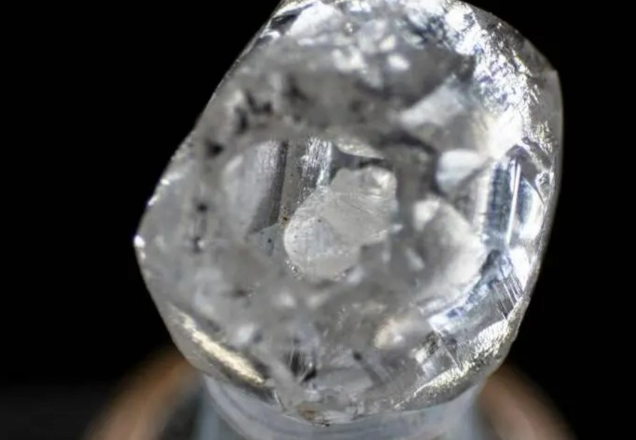 हीरे के अंदर हीरा, भारत में तराशा गया बीटिंग हार्ट नाम का अनोखा रत्न