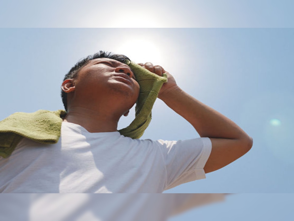 Heat Stroke के लक्षण, बचने के उपाय और इलाज