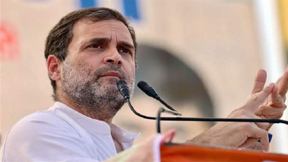 कर्नाटक के दो दिवसीय दौरे पर राहुल गांधी; कहा-लोकतंत्र पर आक्रमण कर रही है BJP-RSS कर्नाटक के दो दिवसीय दौरे पर राहुल गांधी; कहा-लोकतंत्र पर आक्रमण कर रही है BJP-RSS