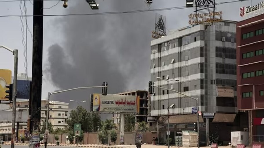 Sudan Violence: सूडान में नहीं रुक रही हिंसा, EU Ambassador की गोली मरकर हत्या