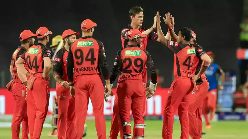 SRH vs MI Dream11 Prediction: ड्रीम11 टीम बनाने से पहले जान लें कुछ बातें, ये प्लेयर्स करने वाले हैं कमाल! SRH vs MI Dream11 Prediction: ड्रीम11 टीम बनाने से पहले जान लें कुछ बातें, ये प्लेयर्स करने वाले हैं कमाल!