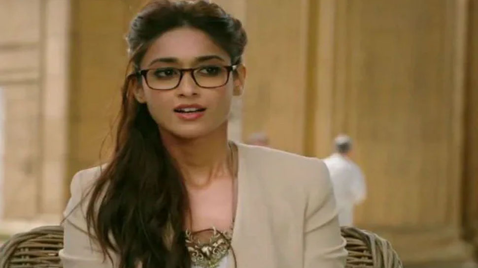 Ileana D'Cruz Pregnant: यूजर्स बोले कौन है बच्चे का बाप; मां ने दे दिया तगड़ा रिएक्शन Ileana D'Cruz Pregnant: यूजर्स बोले कौन है बच्चे का बाप; मां ने दे दिया तगड़ा रिएक्शन