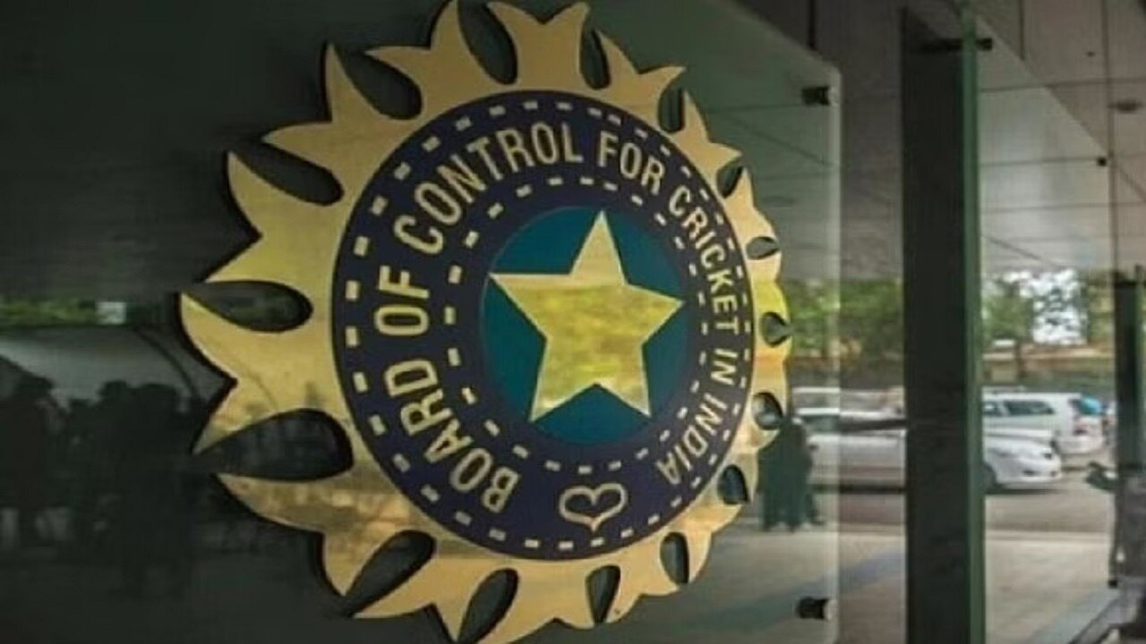 BCCI ने बढ़ाई घरेलू टूर्नामेंट की इनामी राशि, पाकिस्तानी दिग्गज ने बोला- जय श्रीराम