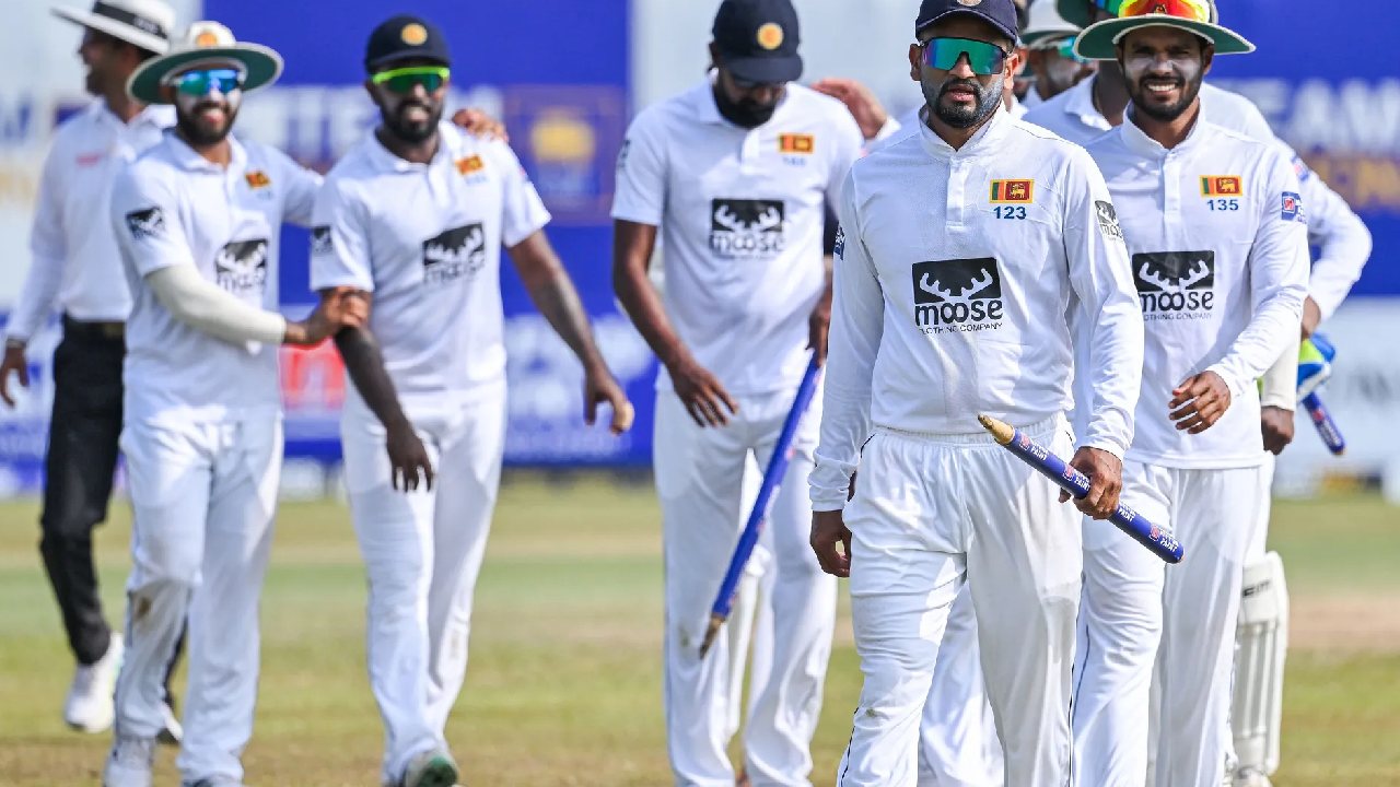 SL vs IRE, 1st Test: गॉले में 10 विकेट लेकर छाये प्रभाथ जयसूर्या, श्रीलंका ने हासिल की टेस्ट क्रिकेट की सबसे बड़ी जीत