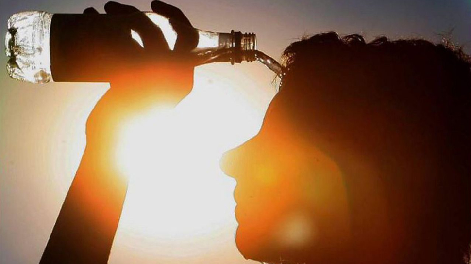 इस बार कहर बरपाएगी गर्मी! UP में 44.2 पर पहुंचा पारा, जानें अपने इलाके का हाल इस बार कहर बरपाएगी गर्मी! UP में 44.2 पर पहुंचा पारा, जानें अपने इलाके का हाल