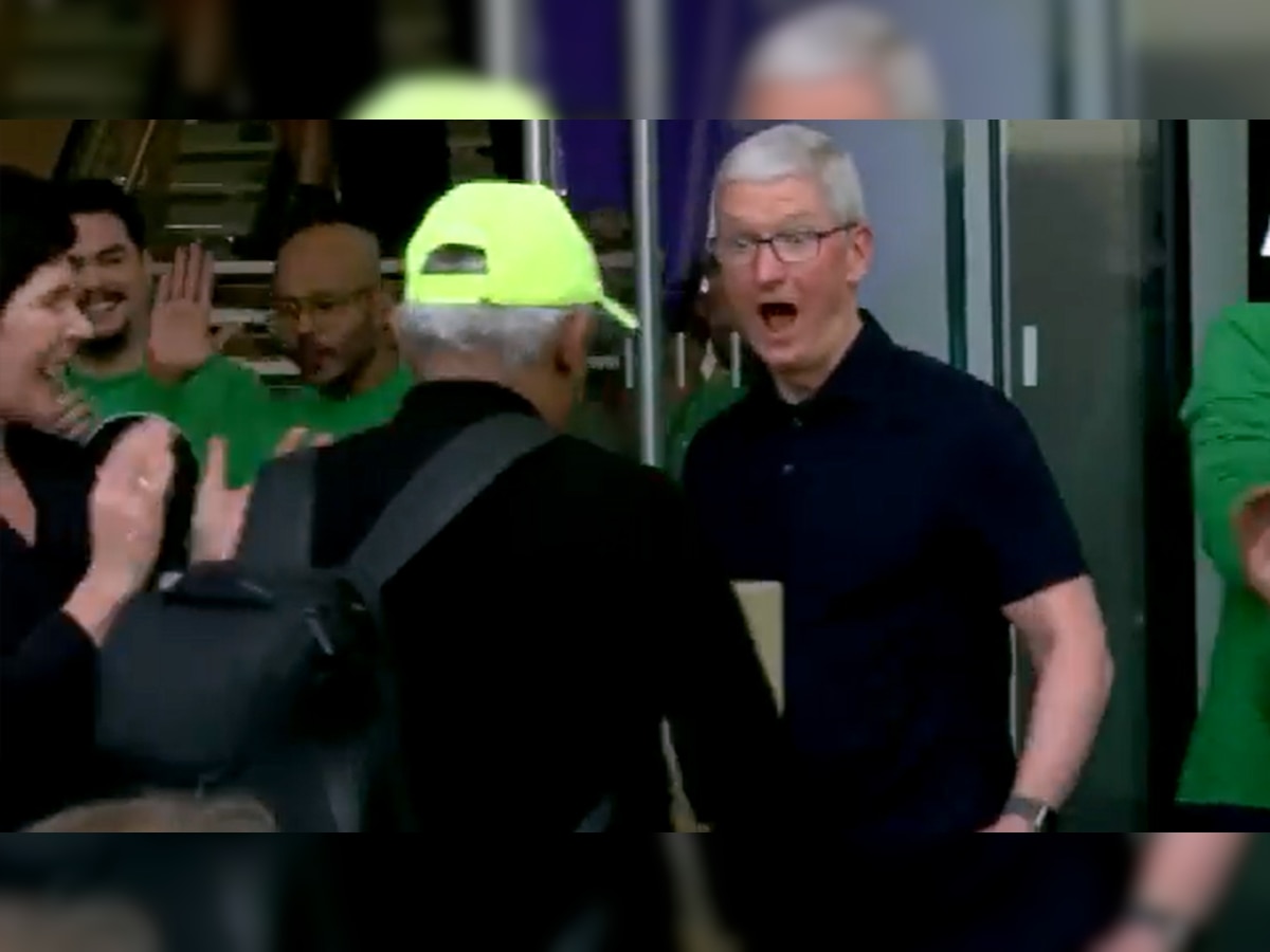 शख्स Apple Store में लेकर पहुंचा 32 साल पुराना कम्प्यूटर तो फटी रह गईं Tim Cook की आंखें, कान में कही यह बात