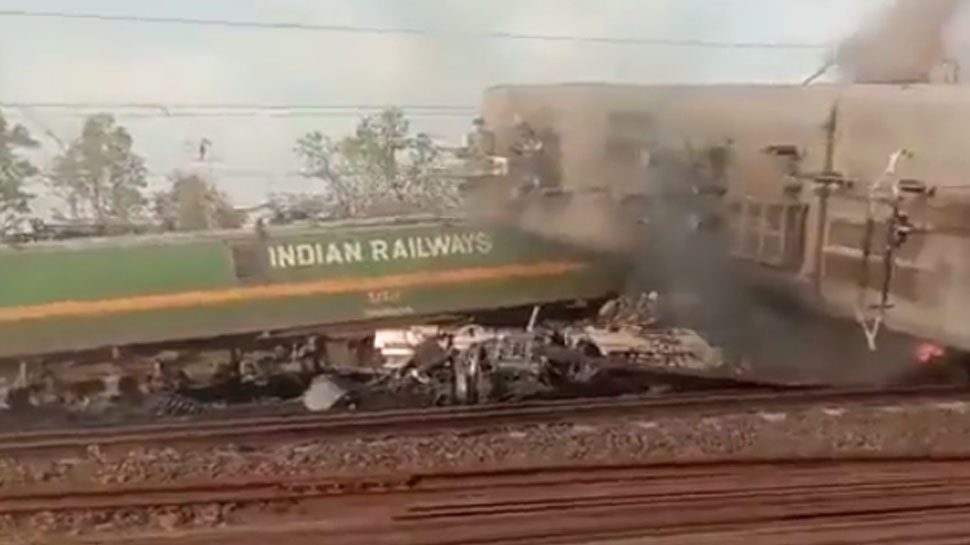 Shahdol Rail Accident: हादसे के बाद किन ट्रेनों को किया गया रद्द और किनका बदला रूट; लिस्ट Shahdol Rail Accident: हादसे के बाद किन ट्रेनों को किया गया रद्द और किनका बदला रूट; लिस्ट