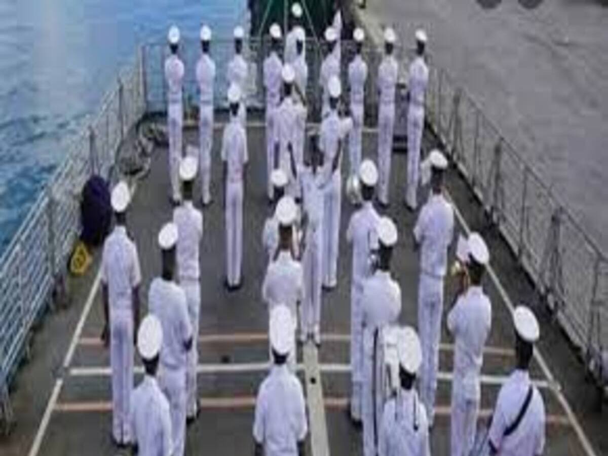 India vs Qatar: ଇସ୍ରାଏଲ ନାମରେ ପୂର୍ବତନ ଭାରତୀୟ ନୈସେନା ଅଧିକାରୀ କାହିଁକି ଫସାଉଛି କାତାର? କ'ଣ ରହିଛି ବୁଡା ଜାହାଜ ସହ ସମ୍ପର୍କ India vs Qatar: ଇସ୍ରାଏଲ ନାମରେ ପୂର୍ବତନ ଭାରତୀୟ ନୈସେନା ଅଧିକାରୀ କାହିଁକି ଫସାଉଛି କାତାର? କ'ଣ ରହିଛି ବୁଡା ଜାହାଜ ସହ ସମ୍ପର୍କ