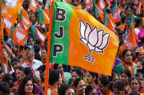 Karnataka Elections 2023: बीजेपी ने 40 स्टार प्रचारकों की सूची जारी की, जानिए किन नेताओं का है नाम