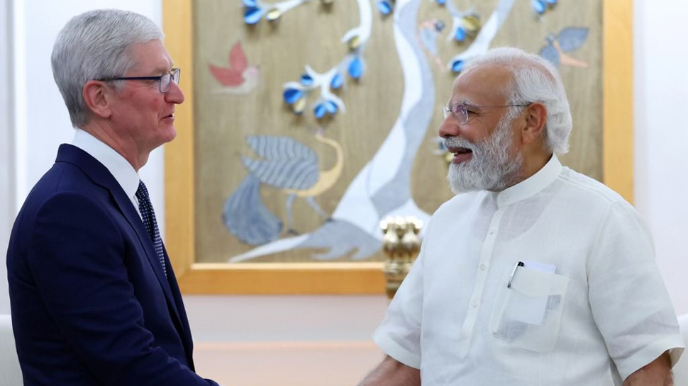 Tim Cook In India: PM मोदी से मिले एप्पल के CEO, भारत में करेंगे ये बड़ा काम Tim Cook In India: PM मोदी से मिले एप्पल के CEO, भारत में करेंगे ये बड़ा काम