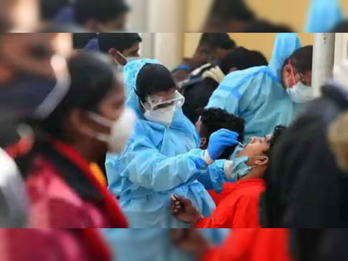 COVID-19 in India:  भारत में कोरोना बढ़ा रहा टेंशन, एक दिन में 11 हजार से ज्यादा मामले, 28 मरीजों की मौत 