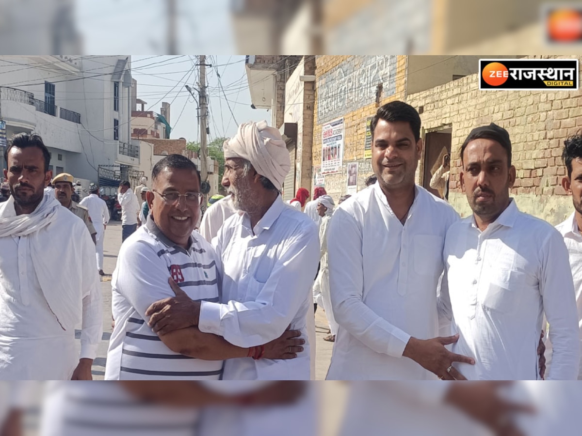 Sriganganagar: अनूपगढ़ में धूमधाम से मनाई जा रही ईद, मांगी देश में अमन-चैन की दुआ