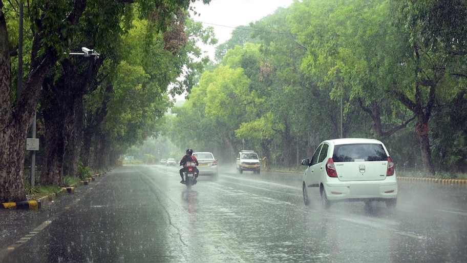 Weather Update: दिल्ली-यूपी और बिहार में लू से राहत, इन इलाकों में होगी बारिश