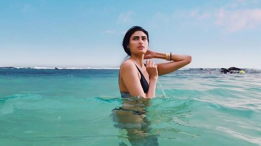 बेटी अथिया को गाली दिए जाने पर भड़के सुनील शेट्री, यूजर्स को सुनाई खरी-खोटी