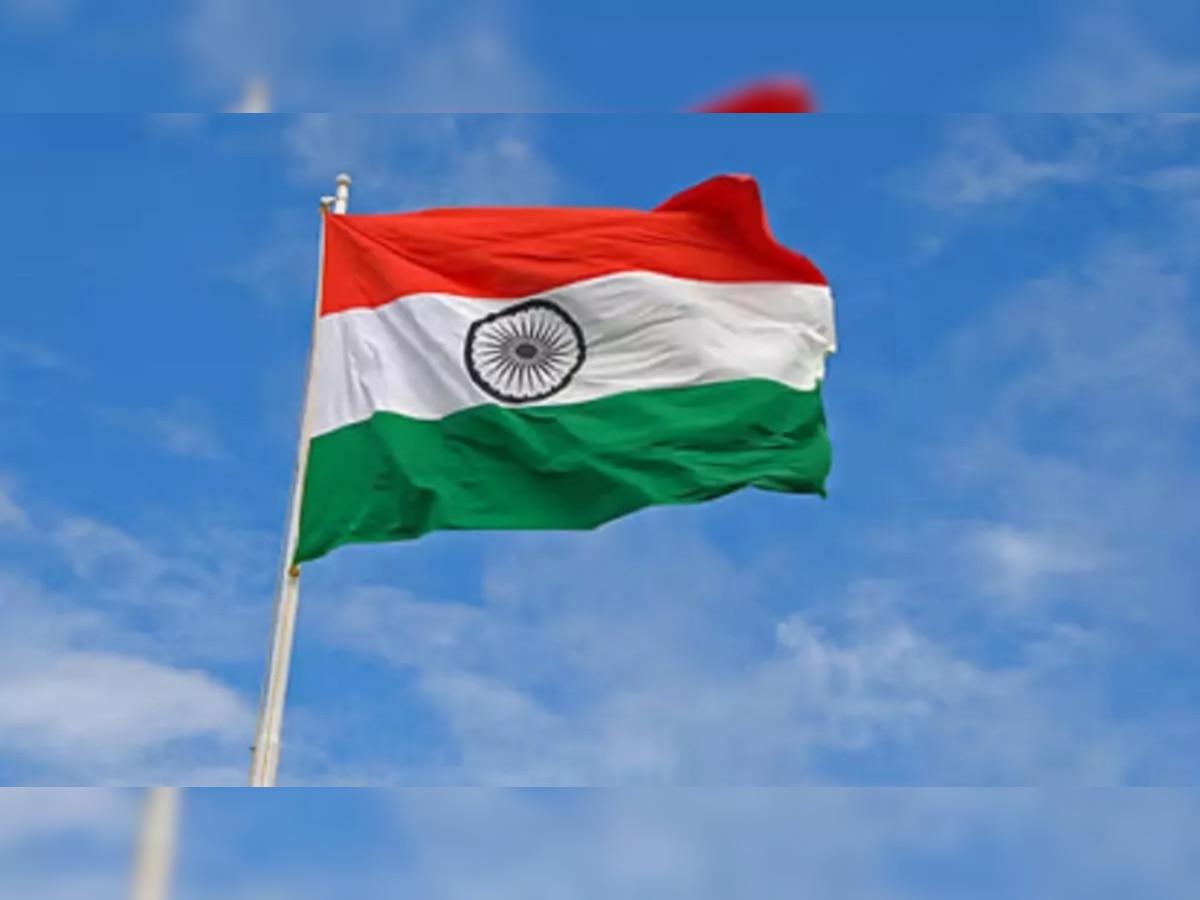 Tricolor Insulted: भारत में तिरंगे के अपमान पर 3 साल की जेल, जानिए और क्या मिलती है सजा