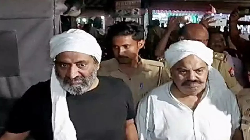 UP Assembly में अतीक़-अशरफ़ को श्रद्धांजलि देने पर ग़ौर; कार्य मंत्रणा समिति कर रही विचार UP Assembly में अतीक़-अशरफ़ को श्रद्धांजलि देने पर ग़ौर; कार्य मंत्रणा समिति कर रही विचार