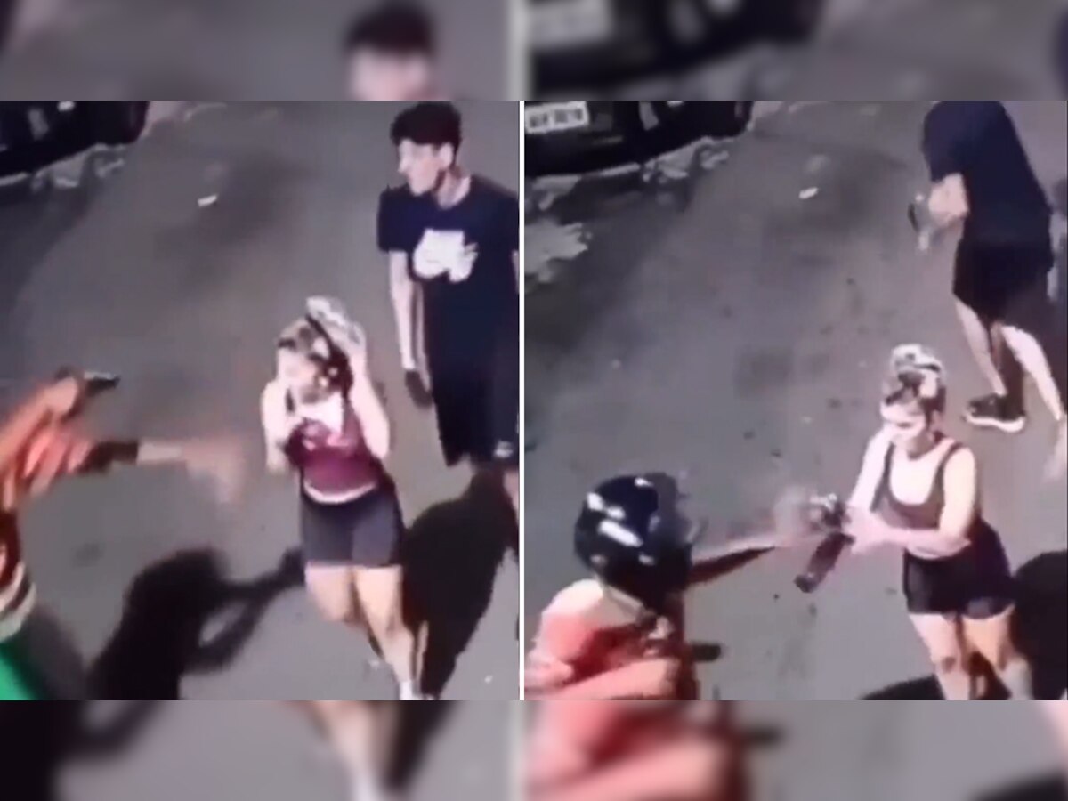 गर्लफ्रेंड को छोड़कर भाग गया लड़का, जब गुंडों ने आकर दिखाई बंदूक; Video में देखें फिर क्या हुआ