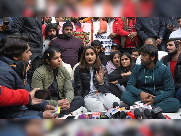 खिलाड़ियों के साथ शोषण मामले में बड़ा एक्शन! पुलिस ने उठाया बड़ा कदम