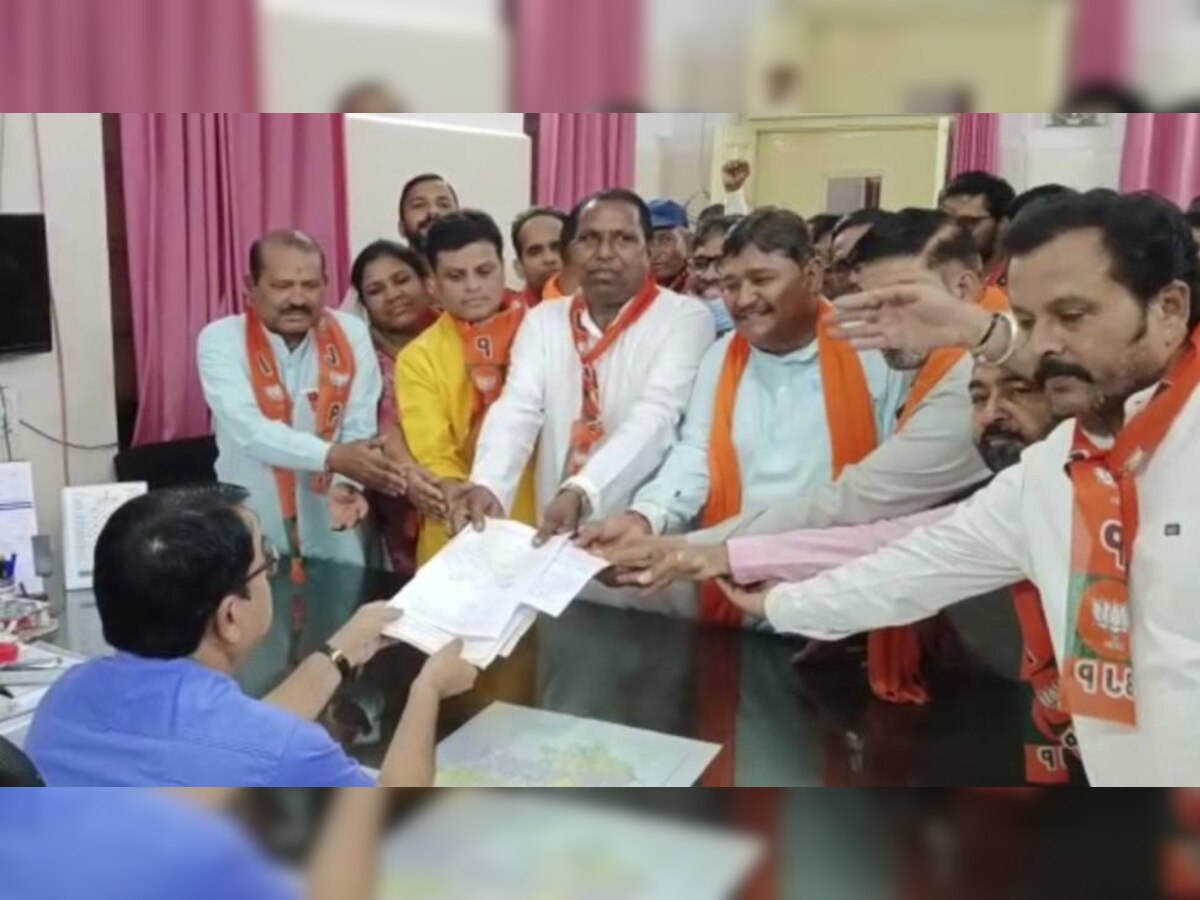 डूंगरपुर जिला परिषद सीट कनबा के उपचुनाव के लिए भाजपा प्रत्याशी ने भरा नामांकन, कांग्रेस ने नहीं खोले पत्ते