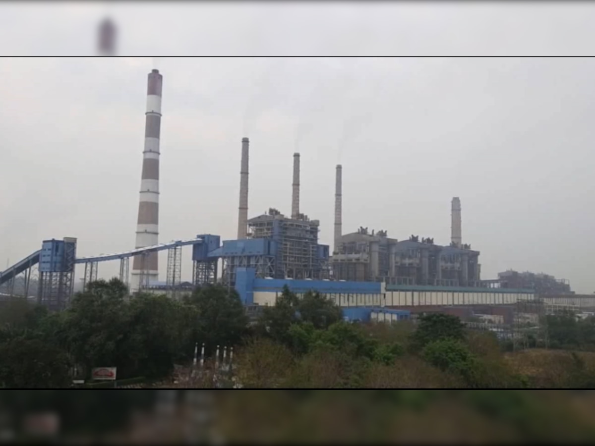 Korba News: 45 साल पहले NTPC को दी जमीन, आज तक नहीं मिला नौकरी व मुआवजा; अनिश्चितकालीन धरना पर बैठे लोग