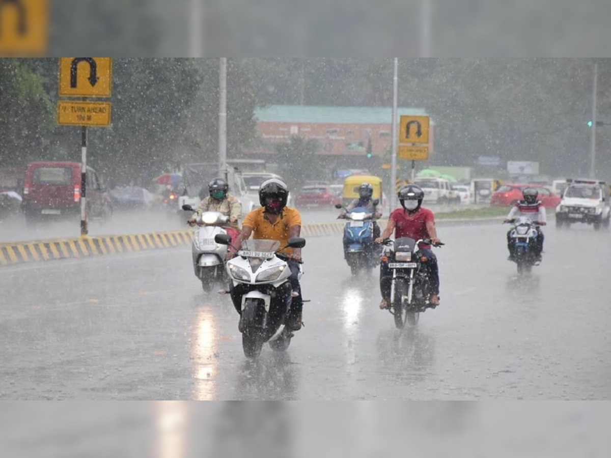 Weather Update Today: अप्रैल का आखिरी हफ्ता भी रहेगा सुहावना, खूब बरसेंगे बदरा; दिल्ली- NCR में इस दिन फिर बारिश 