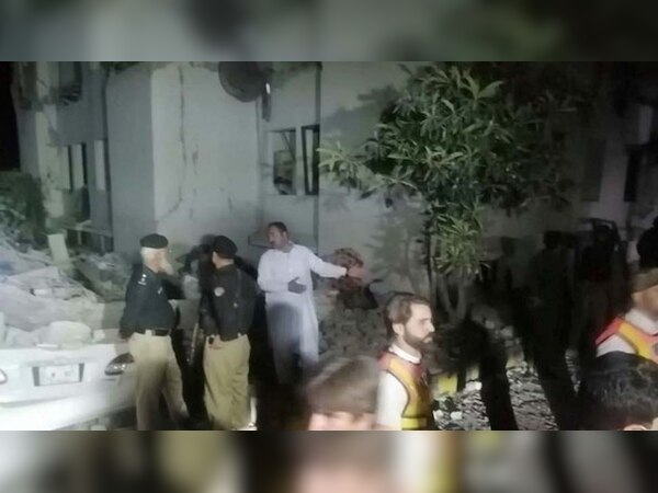  पाकिस्तान में गोला बारूद डिपो में विस्फोट; 13 की मौत, 50 से ज्यादा घायल 