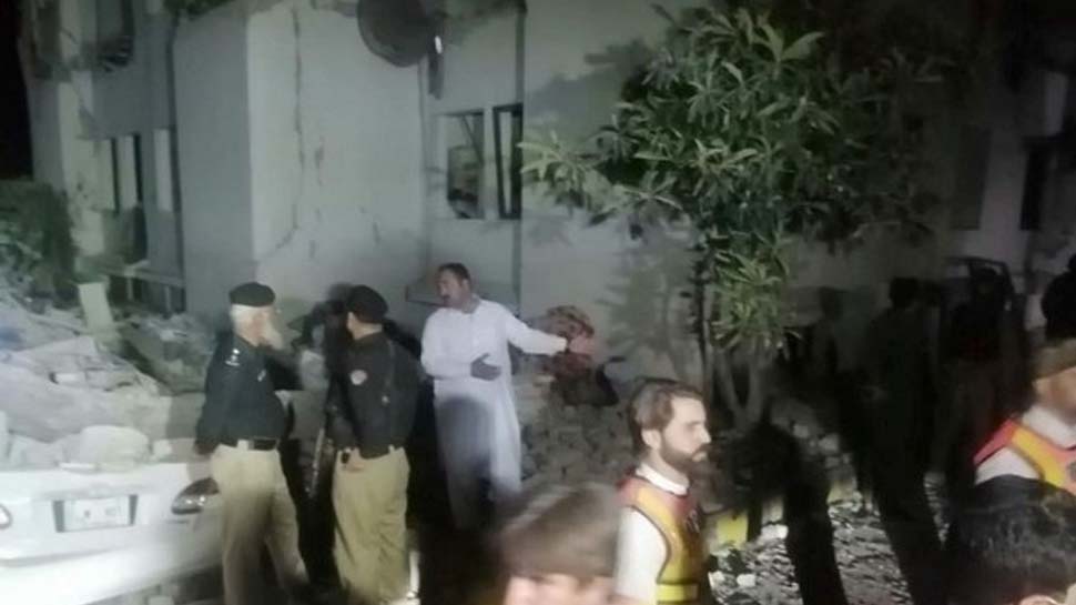 पाकिस्तान में गोला बारूद डिपो में विस्फोट; 13 की मौत, 50 से ज्यादा घायल पाकिस्तान में गोला बारूद डिपो में विस्फोट; 13 की मौत, 50 से ज्यादा घायल