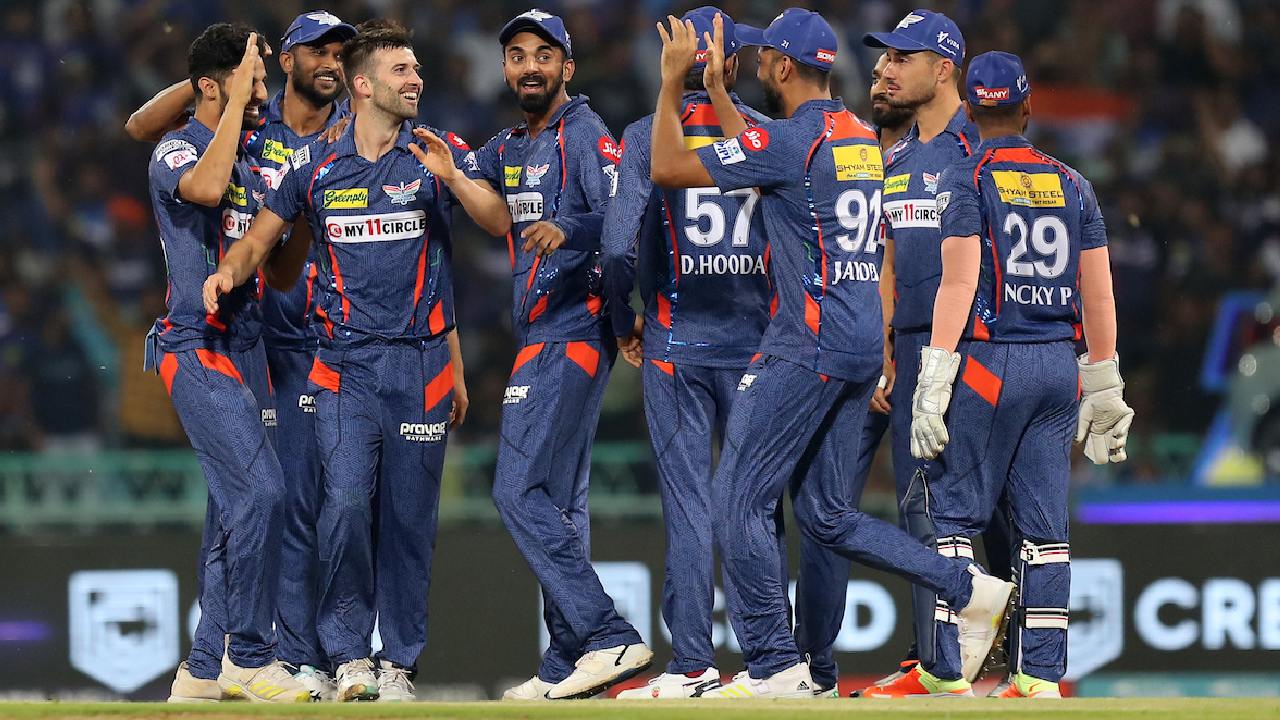 IPL 2023: लखनऊ सुपर जाएंट्स को लगा झटका, लीग के आखिरी चरण से बाहर हो सकते हैं मार्क वुड