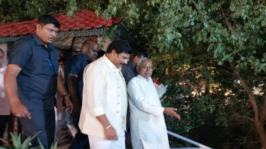 Bihar Politics: बिहार की सियासत में उबाल; पूर्व MP आनंद मोहन की रिहाई पर घिरे CM नीतीश