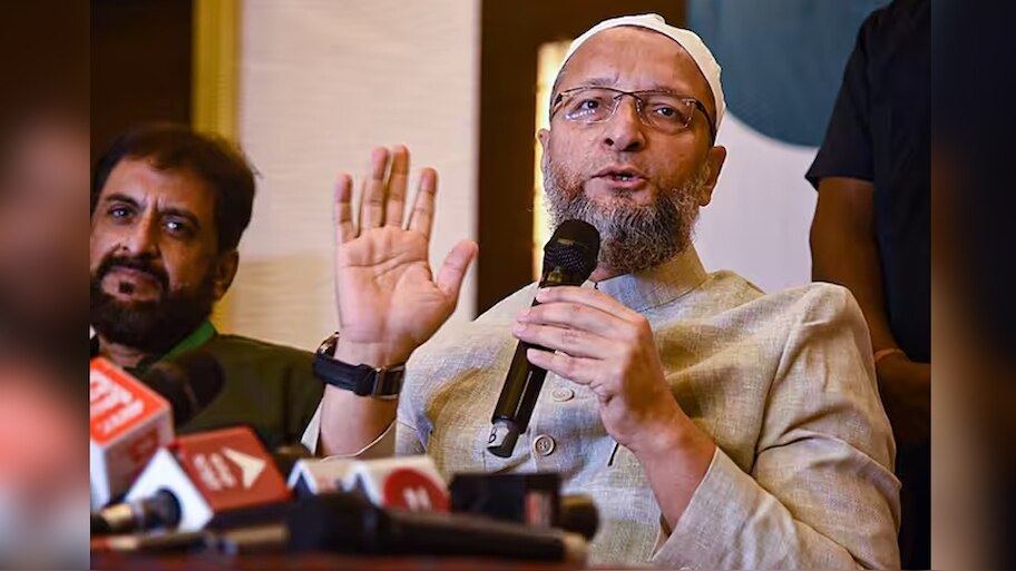 सरकार ही नहीं विपक्ष से भी नाराज हैं ओवैसी, इन पार्टियों को सुना दी खरी-खोटी