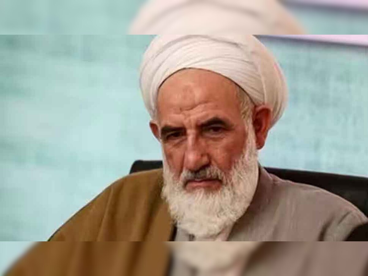 Iran Cleric Killed: बैंक में बैठे थे ईरान के शक्तिशाली धार्मिक नेता, पीछे से आया हमलावर और चला दी गोलियां, CCTV में कैद हुई पूरी घटना