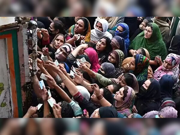 पाकिस्तान में मारे गए दर्जनों कश्मीरी, निवेशक हो रहे ठगी का शिकार