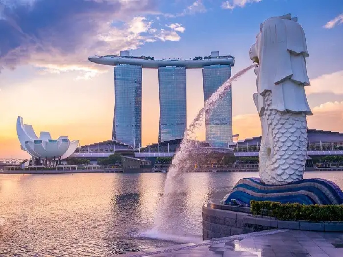 Singapore Tourist Place: ସିଙ୍ଗାପୁର ଯାଉଛନ୍ତି କି ? ଏହି ସବୁ ସ୍ଥାନ ନିଶ୍ଚିତ ବୁଲନ୍ତୁ...
