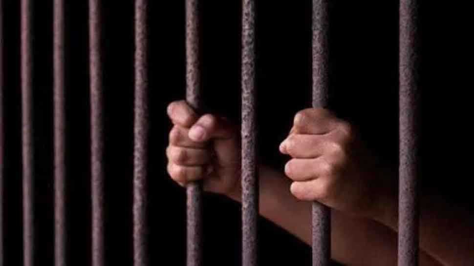 कतर की हिरासत में भारतीय नौसेना के 8 अधिकारियों को मिल सकती है मौत की सजा, PAK मीडिया का दावा कतर की हिरासत में भारतीय नौसेना के 8 अधिकारियों को मिल सकती है मौत की सजा, PAK मीडिया का दावा