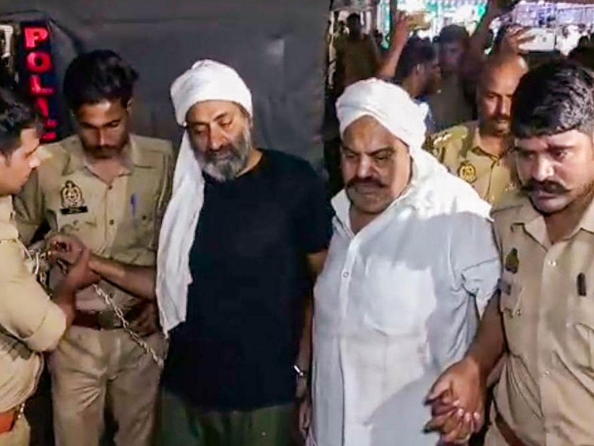 Atiq-Ashraf Murder पर सुप्रीम कोर्ट ने यूपी सरकार से पूछे तीखे सवाल, जानिए क्या कहा Atiq-Ashraf Murder पर सुप्रीम कोर्ट ने यूपी सरकार से पूछे तीखे सवाल, जानिए क्या कहा