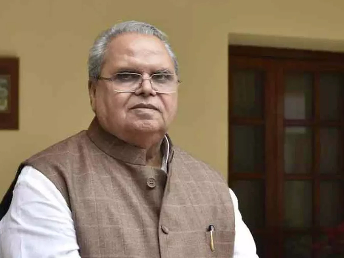 Wrestlers Protest: बृज भूषण के खिलाफ FIR पर आया सत्यपाल मलिक का बयान, कहा- नहीं लिखी FIR... Wrestlers Protest: बृज भूषण के खिलाफ FIR पर आया सत्यपाल मलिक का बयान, कहा- नहीं लिखी FIR...