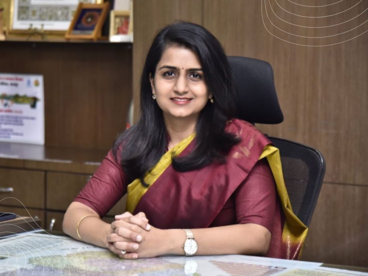 despite losing hearing power saumya sharma cracked upsc in 4 months of ...