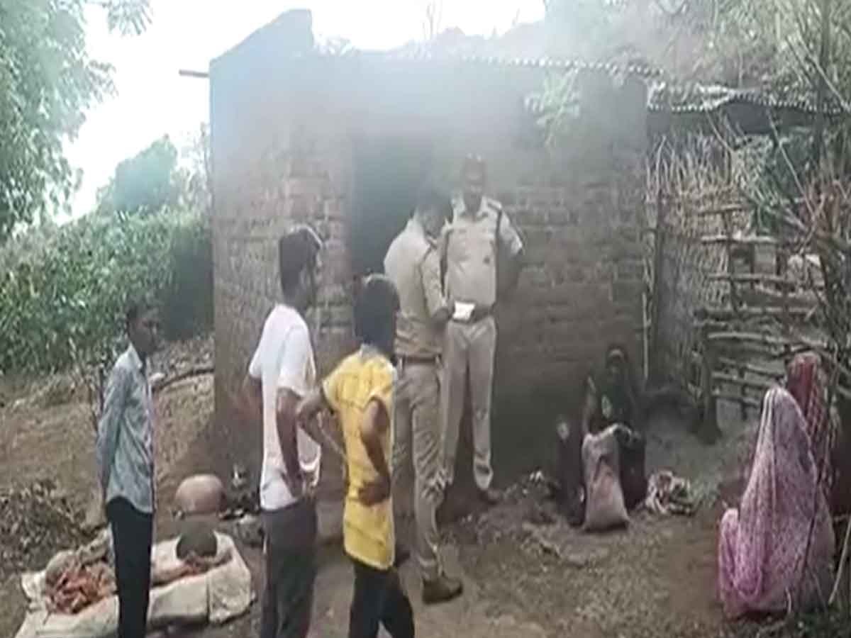 Khargone Murder: पहले बेटे ने की हत्या फिर गांव में पिता के शव को घसीटा, गिरफ्तार