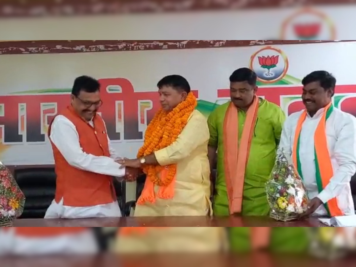 Nagar Nikay Chunav :सिद्धार्थनगर में कांग्रेस छोड़ BJP के हुए कई नेता, निकाय चुनाव पर पड़ेगा असर