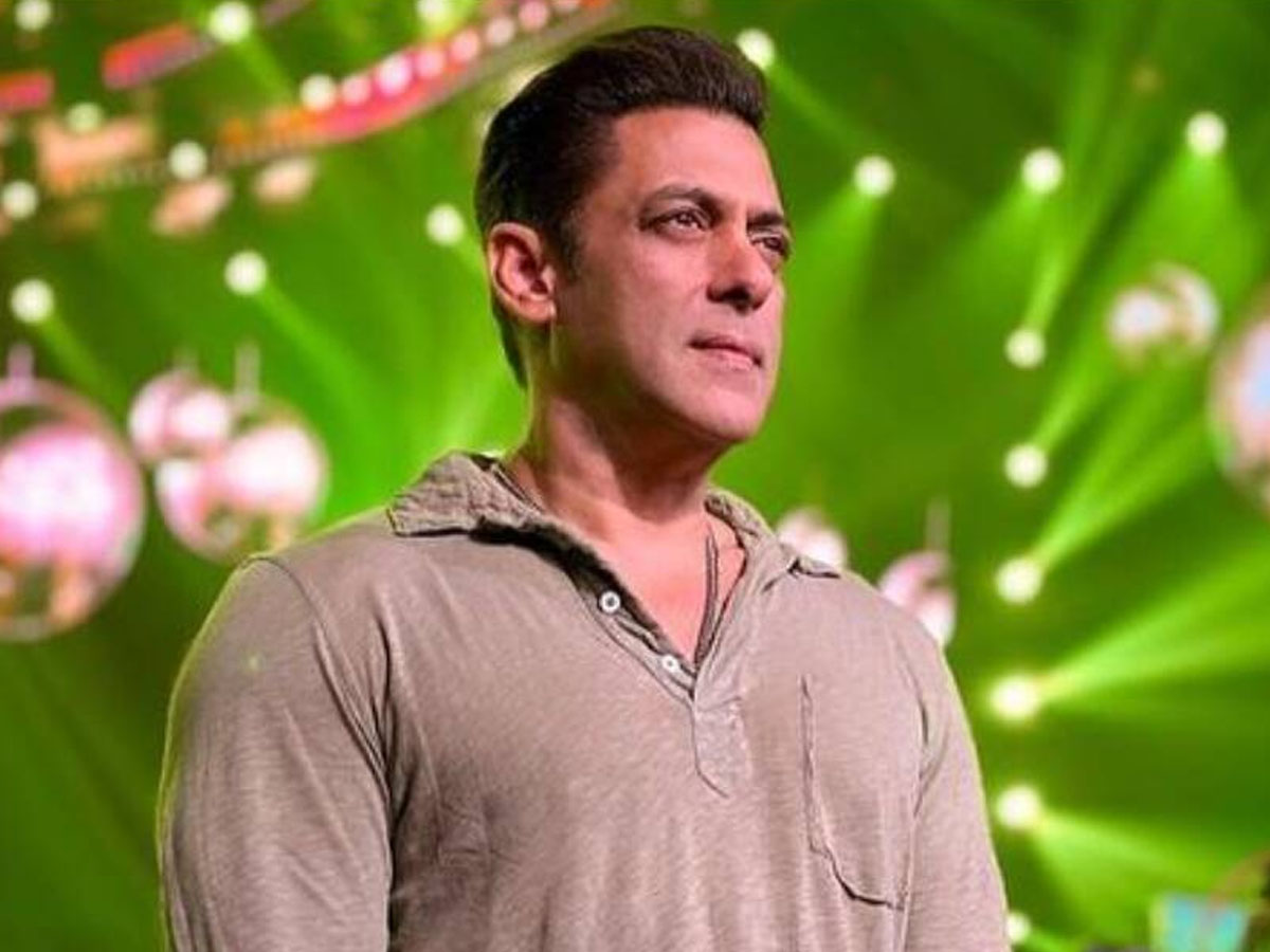 शादी के सवाल पर बोले 'भाई जान', बहु तो नहीं लेकिन बच्चा पालने का इरादा था लेकिन.... शादी के सवाल पर बोले 'भाई जान', बहु तो नहीं लेकिन बच्चा पालने का इरादा था लेकिन....