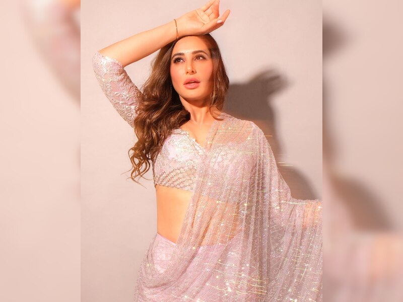 ख़ुद को फिट और मेंटेन रखती हैं नरगिस