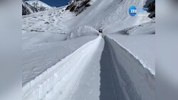 Manali snowfall: सैलानियों के लिए कब तक खुल पाएगा रोहतांग पास? बर्फ से ढकी मनाली की इन खूबसूरत वादियों को देखने का इंतजार कब होगा खत्म?
