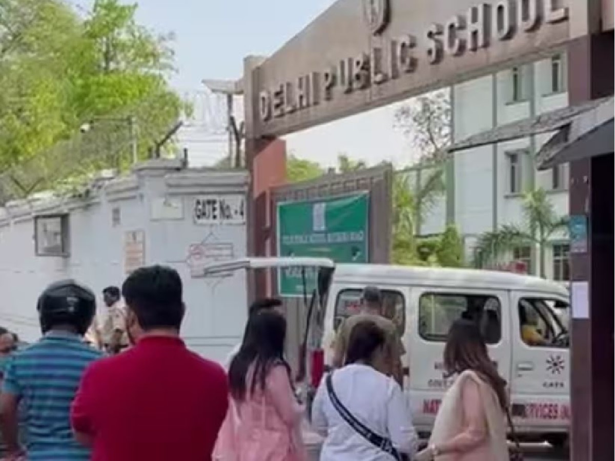 DPS Bomb Threat: मस्ती करने के लिए नाबालिग छात्र ने फैलाई थी DPS में बम की अफवाह