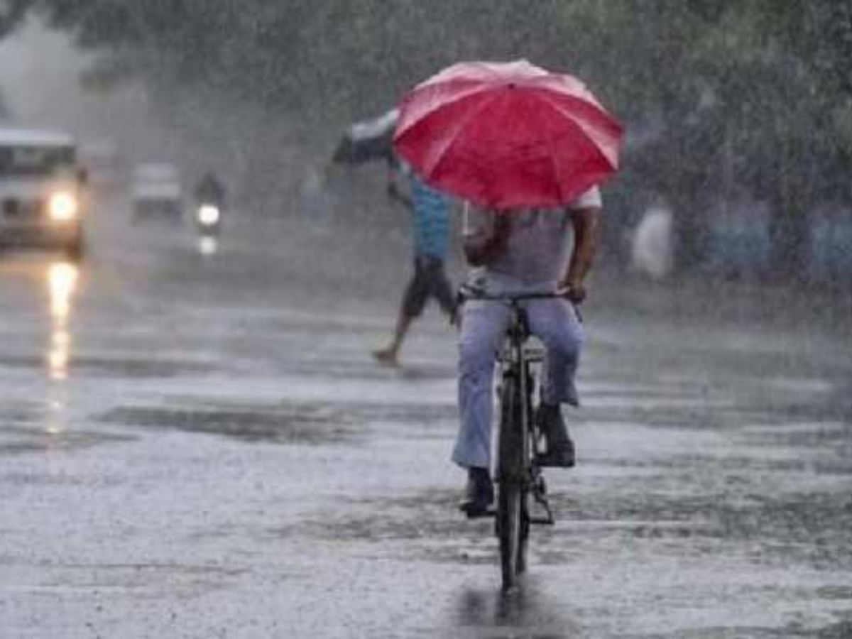 Weather updates: बेमौसम बरसात से मानसून में होगी देरी? मौसम वैज्ञानिकों ने दिया बड़ा अपडेट